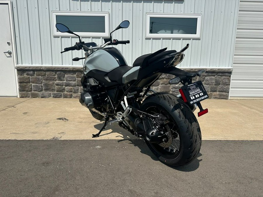 2023 BMW R 1250 R Ice Gray