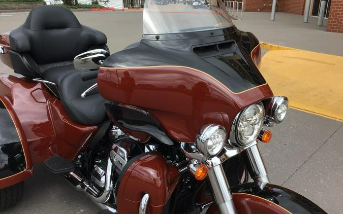 2024 Harley-Davidson Tri Glide Ultra FLHTCUTG