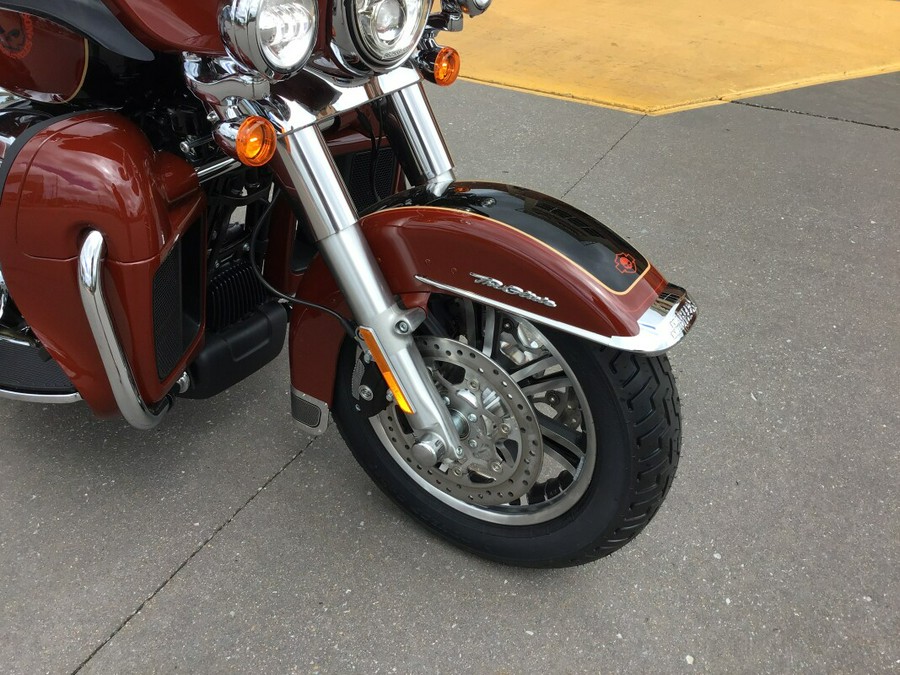 2024 Harley-Davidson Tri Glide Ultra FLHTCUTG