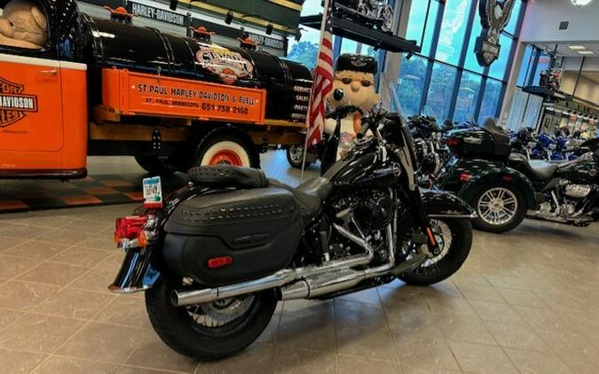 2018 HARLEY-DAVIDSON HERITAGE FLHC