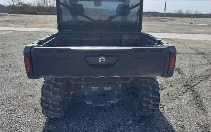 2022 Can-Am Defender HD9