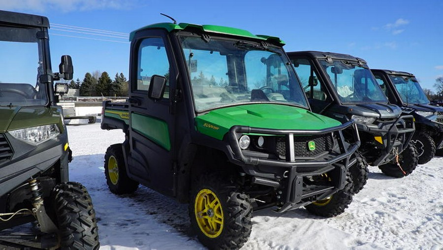 2022 John Deere 3-Passenger Full-Size Crossover Gator™ XUV835R With Deluxe Cab