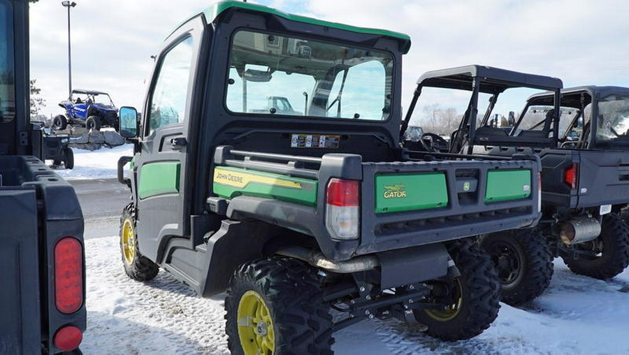 2022 John Deere 3-Passenger Full-Size Crossover Gator™ XUV835R With Deluxe Cab