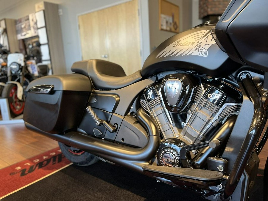 2023 Indian Motorcycle® Challenger® Dark Horse® Black Smoke