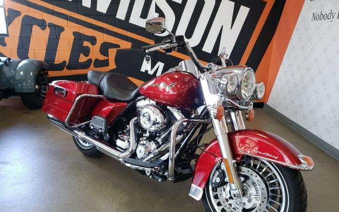 2013 Harley-Davidson® FLHRC - Road King® Classic