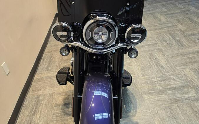 2026 Harley-Davidson® Heritage Classic Purple Abyss Black Cast Wheels FLHC