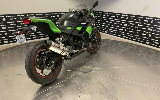 2016 Kawasaki NINJA 300 - 15915U