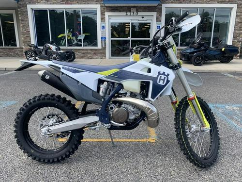 2020 Husqvarna TE 300i Review...