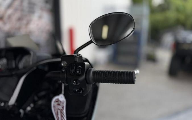 2025 Indian Motorcycle® Challenger® Dark Horse® 112 Frost Silver Smoke