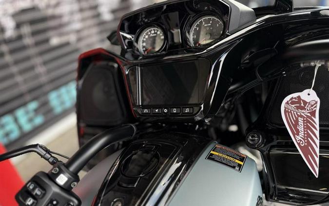 2025 Indian Motorcycle® Challenger® Dark Horse® 112 Frost Silver Smoke