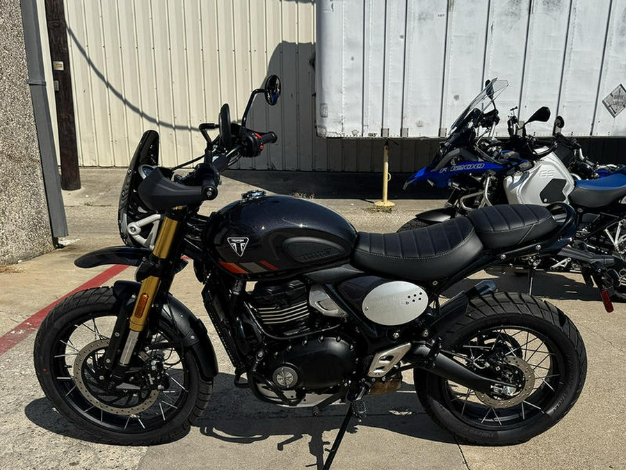2026 Triumph Scrambler 400 XC Storm Grey