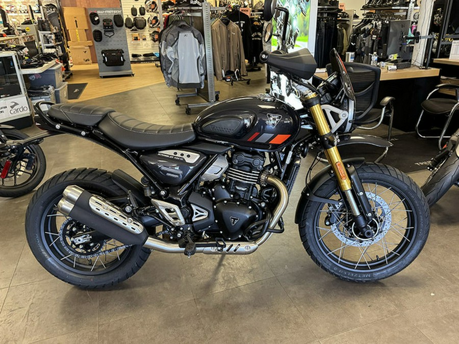 2026 Triumph Scrambler 400 XC Storm Grey