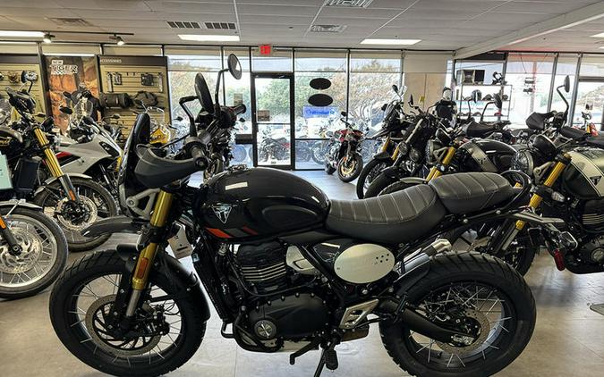2026 Triumph Scrambler 400 XC Storm Grey