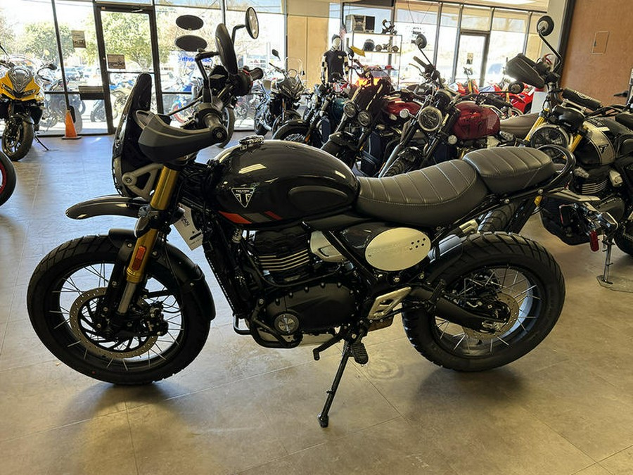 2026 Triumph Scrambler 400 XC Storm Grey