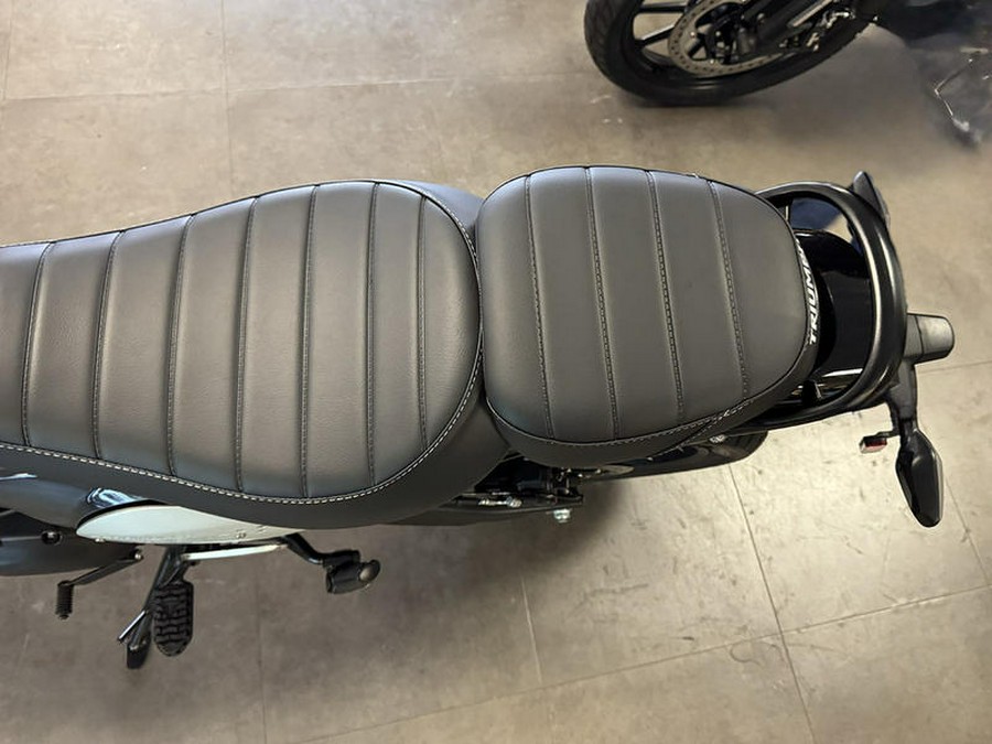 2026 Triumph Scrambler 400 XC Storm Grey