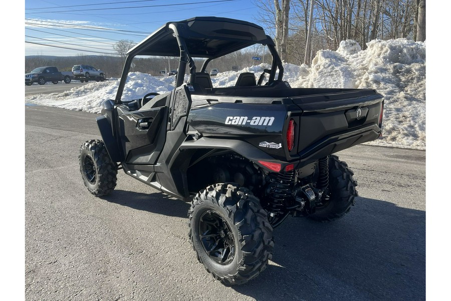 2026 Can-Am Commander XT 700
