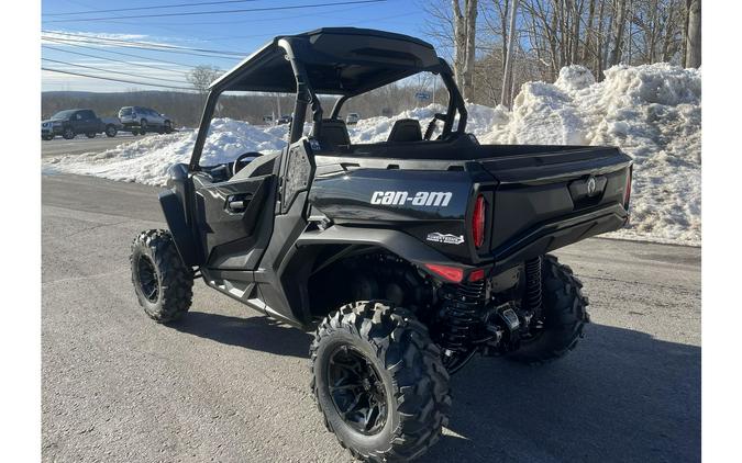 2026 Can-Am Commander XT 700
