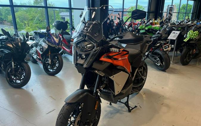 2027 KTM 1390 SUPER ADVENTURE S EVO