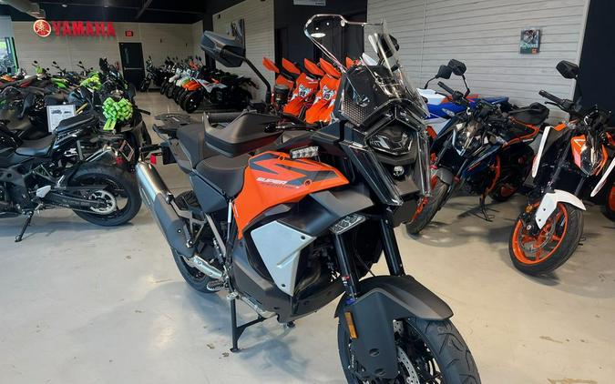 2027 KTM 1390 SUPER ADVENTURE S EVO