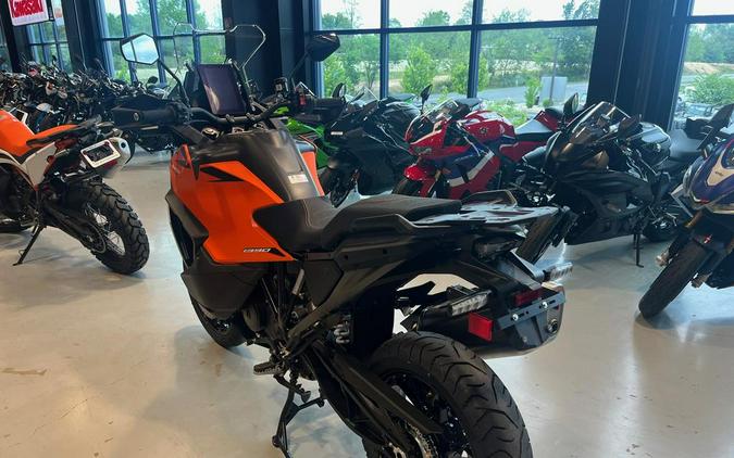 2027 KTM 1390 SUPER ADVENTURE S EVO