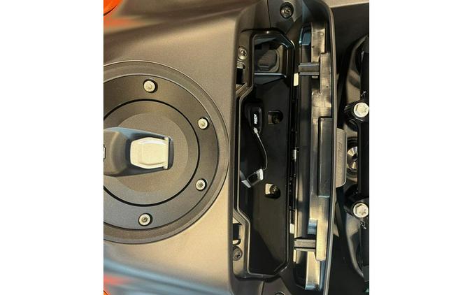 2027 KTM 1390 SUPER ADVENTURE S EVO
