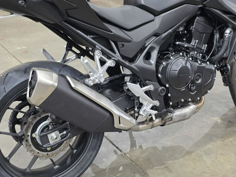 2025 Honda CB750 Hornet Base