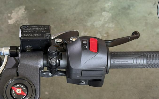 2023 Husqvarna VITPILEN 401