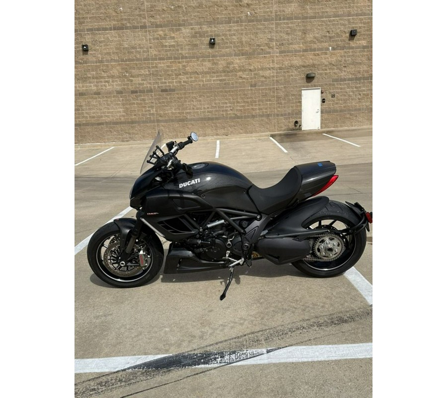 2012 Ducati CARBON