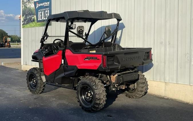 2016 Honda® Pioneer 1000 EPS