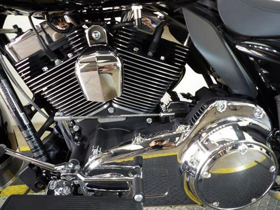 2015 Harley-Davidson Road King®