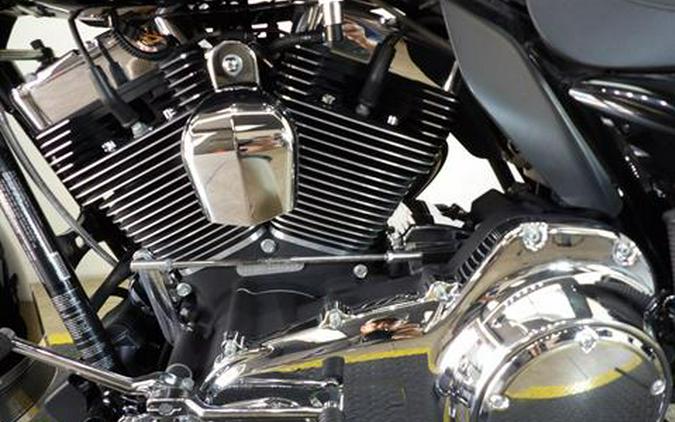 2015 Harley-Davidson Road King®