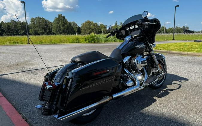 2016 Harley-Davidson Street Glide® Special Vivid Black