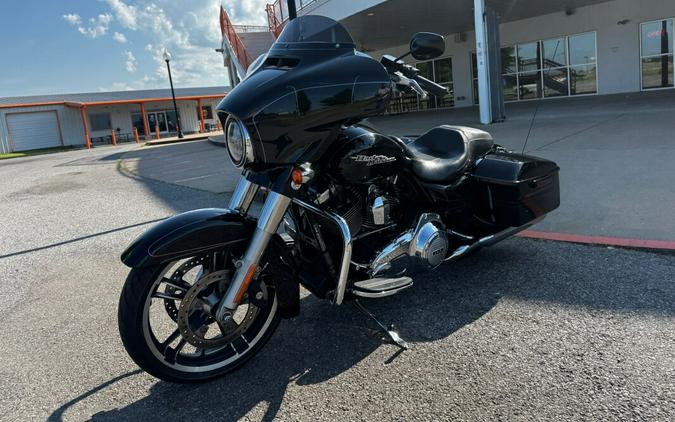 2016 Harley-Davidson Street Glide® Special Vivid Black