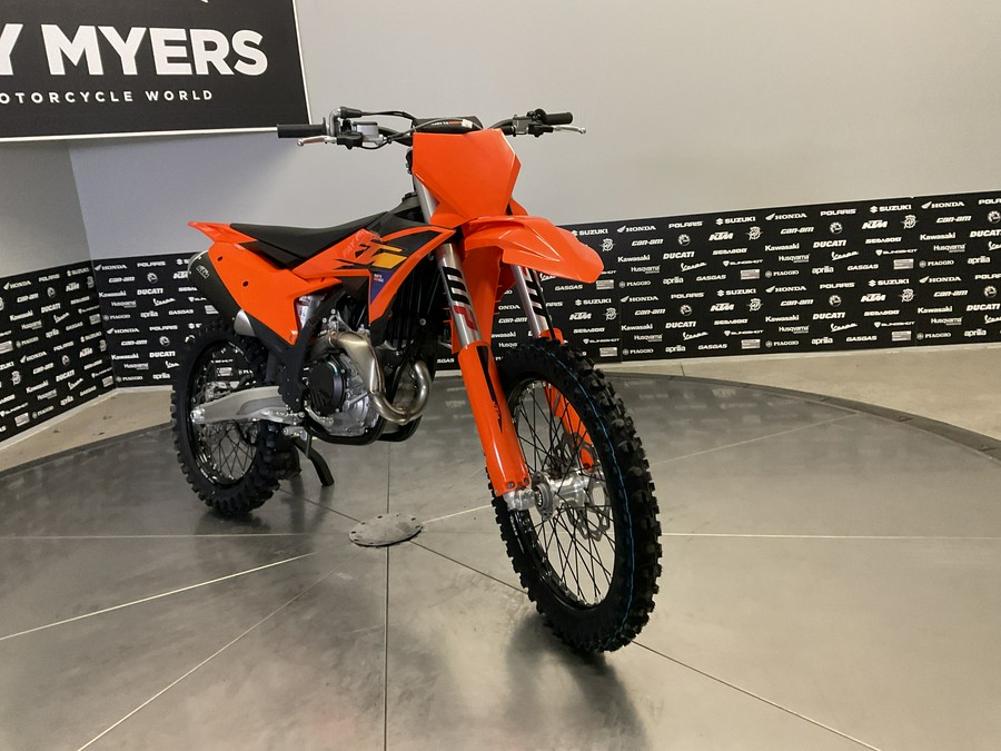 2026 KTM 450 SX-F - 42698M