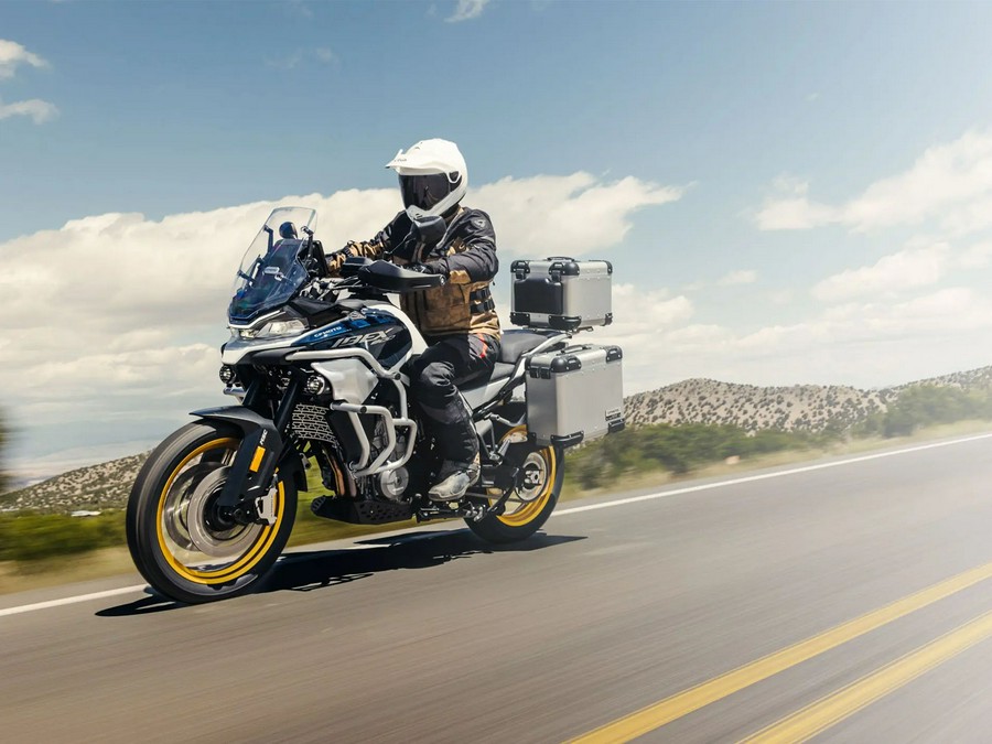 2025 CFMOTO Ibex 800 E