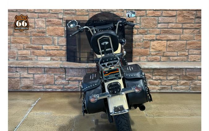 2014 Harley-Davidson® Heritage Softail® Classic SAND PRL/C BRWN W/ PINSTRIP