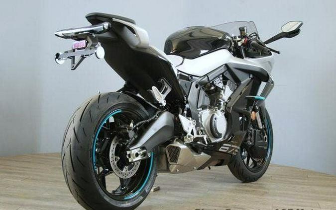 2025 CFMOTO 675SS