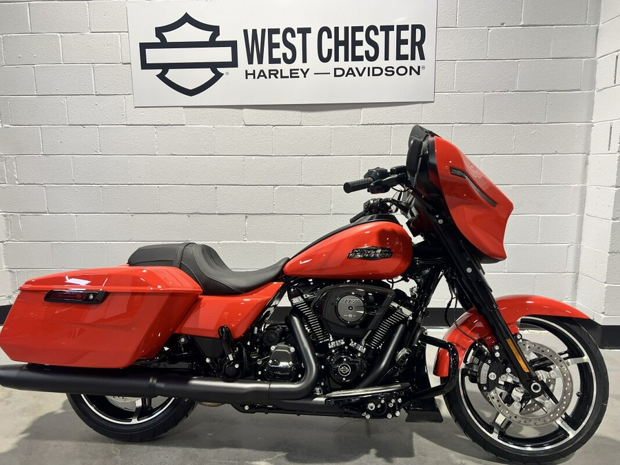 2026 Harley-Davidson® Street Glide® Blood Orange FLHX