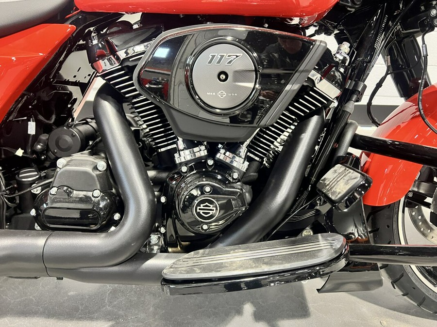 2026 Harley-Davidson® Street Glide® Blood Orange FLHX