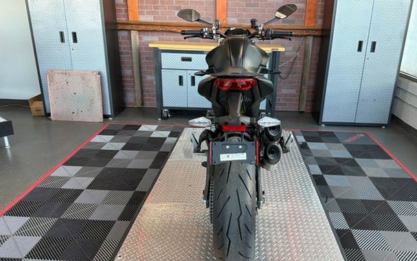 2021 Ducati Monster