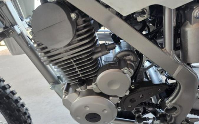 2027 Kawasaki KLX®140R L