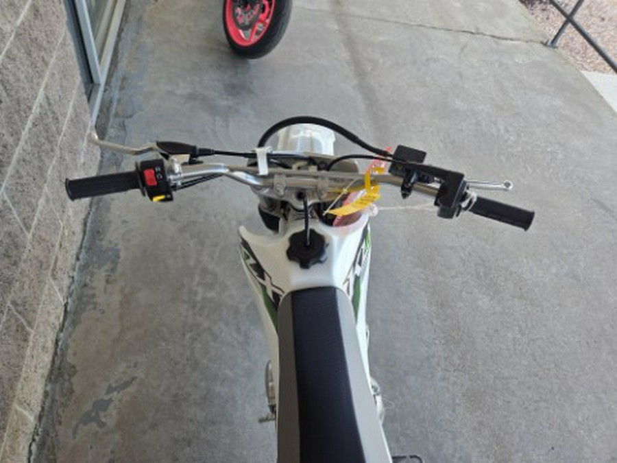 2027 Kawasaki KLX®140R L
