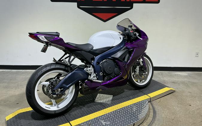 2011 Suzuki GSX-R600™
