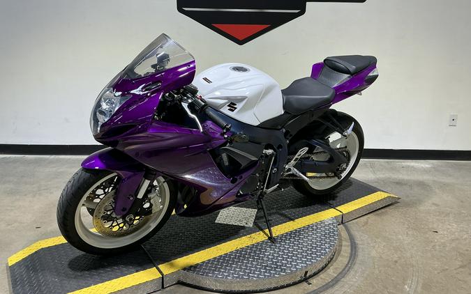 2011 Suzuki GSX-R600™