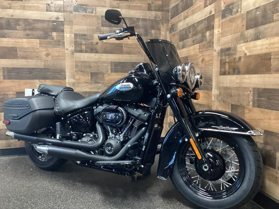 2024 Harley-Davidson Heritage Classic Vivid Black FLHCS