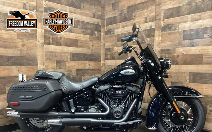 2024 Harley-Davidson Heritage Classic Vivid Black FLHCS