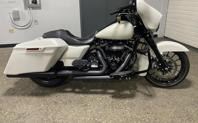 2018 Harley-Davidson Street Glide® Special