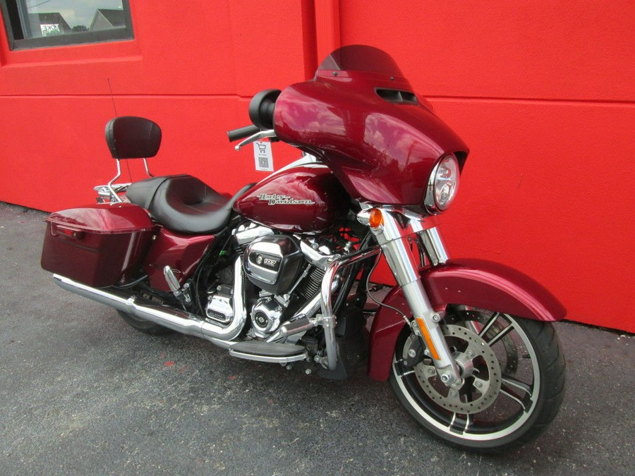 2017 Harley-Davidson® FLHX - Street Glide®