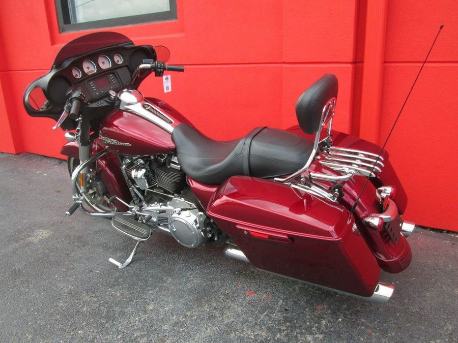 2017 Harley-Davidson® FLHX - Street Glide®