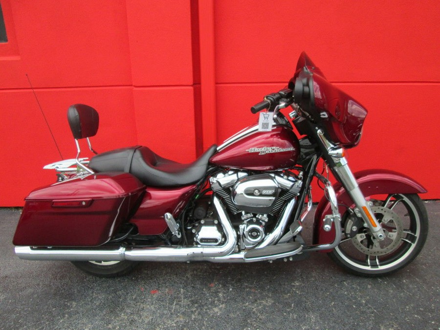 2017 Harley-Davidson® FLHX - Street Glide®